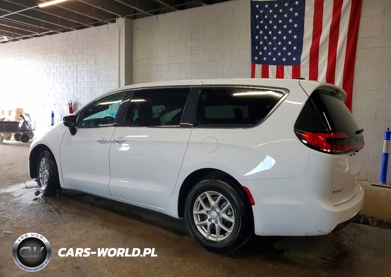 2027 Chrysler Pacifica Select VIN:2C4RC1BGXVR593023 - 2