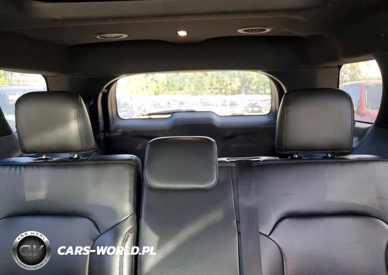 2019 Ford Explorer Xlt VIN:1FM5K8D81KGA44044 - 10