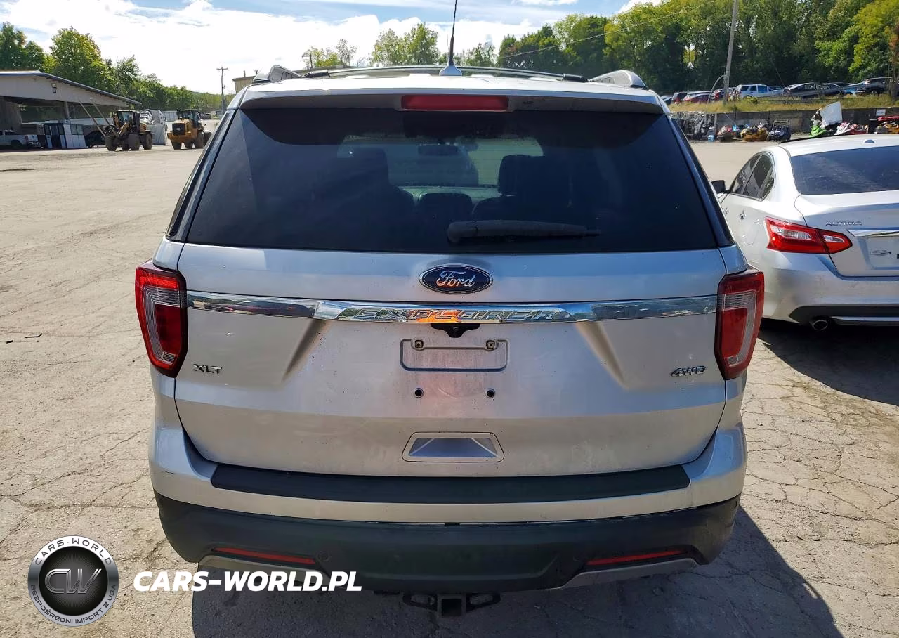 2019 Ford Explorer Xlt VIN:1FM5K8D81KGA44044 - 6