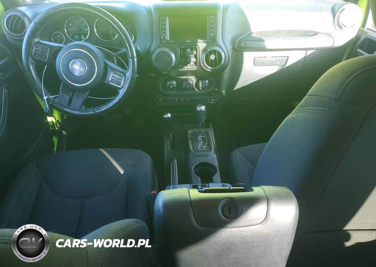 2016 Jeep Wrangler Unlimited Sport VIN:1C4BJWDG6GL304183 - 8