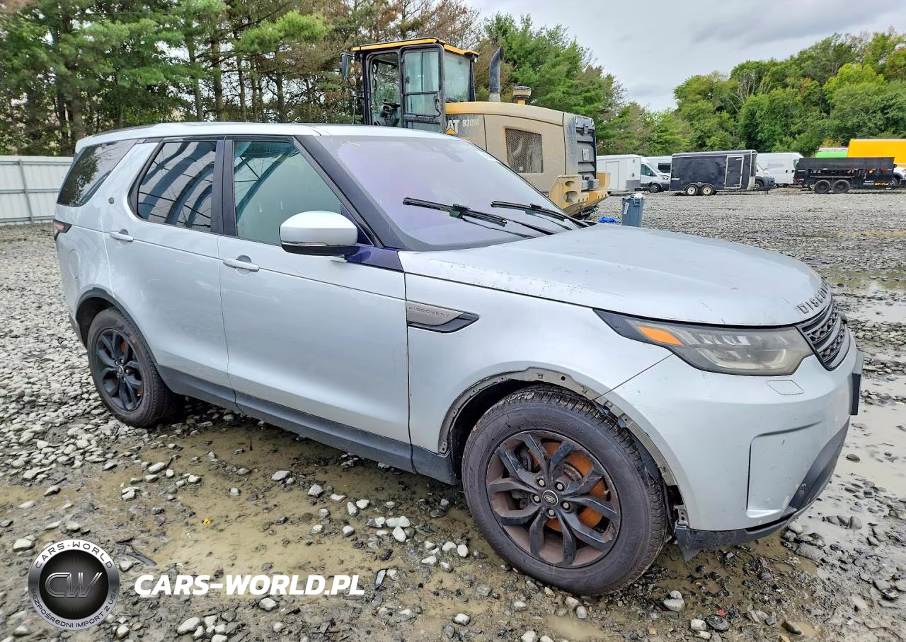 2017 Land Rover Discovery Se VIN:SALRGBBV1HA040531 - 4