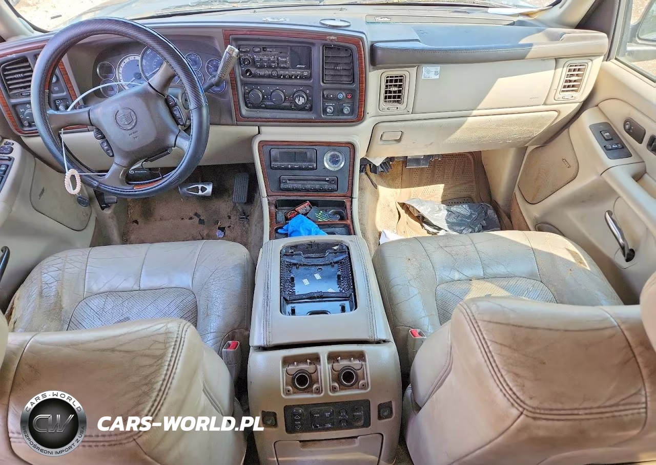 2002 Cadillac Escalade Luxury VIN:1GYEK63NX2R113683 - 8