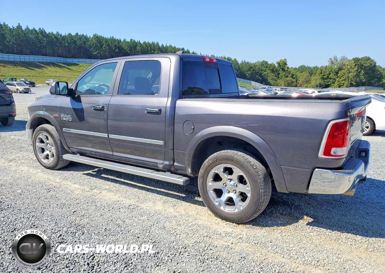 2018 Ram 1500 Laramie VIN:1C6RR7NT1JS262227 - 2