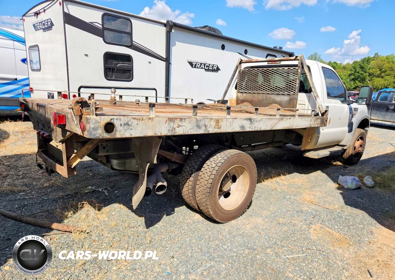 2010 Ford F550 Super Duty VIN:1FDAF5GR1AEB39512 - 3