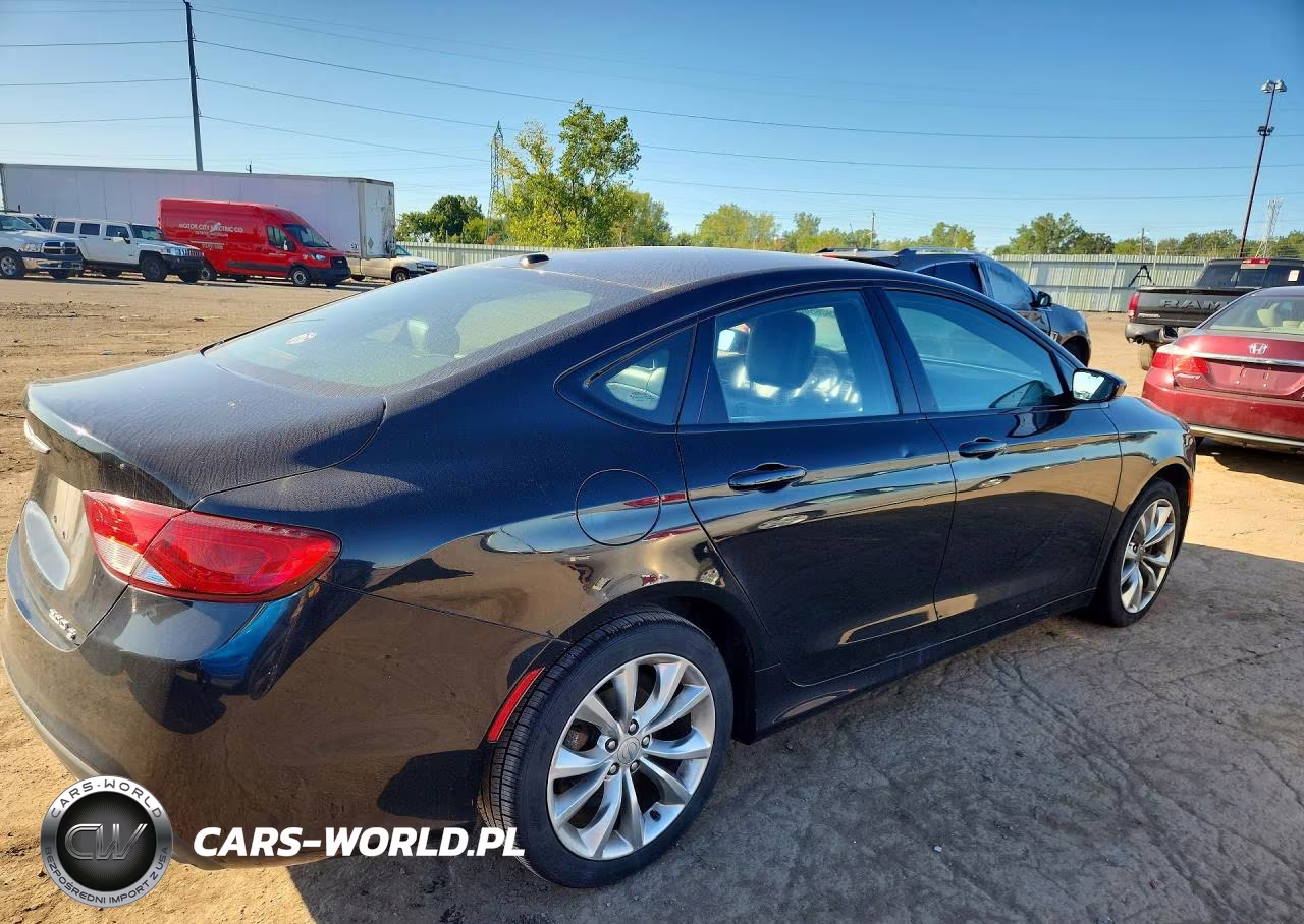 2015 Chrysler 200 S VIN:1C3CCCBB1FN654624 - 3