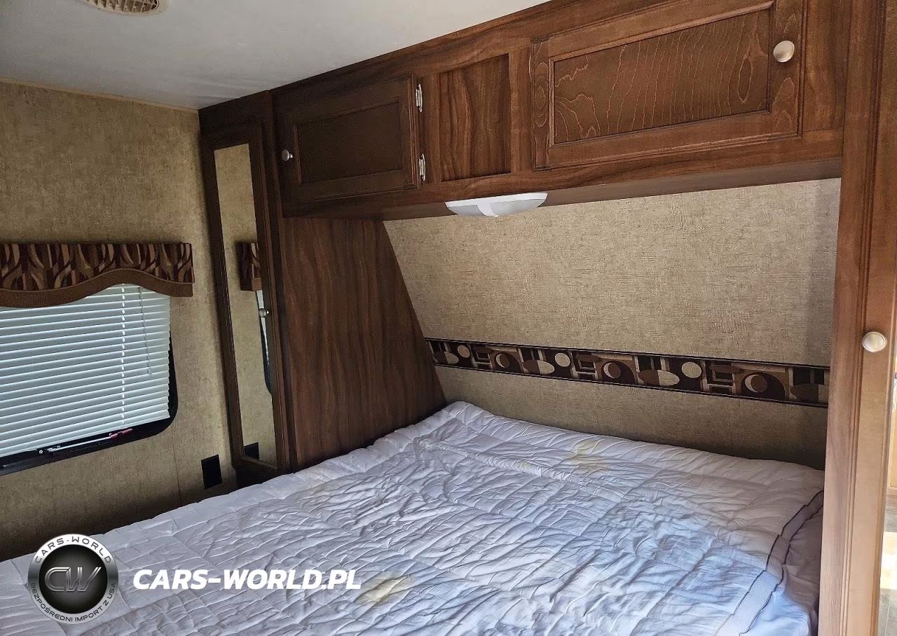 2015 Kz Rv Sportsmen Camper VIN:4EZTU2825F5107994 - 5