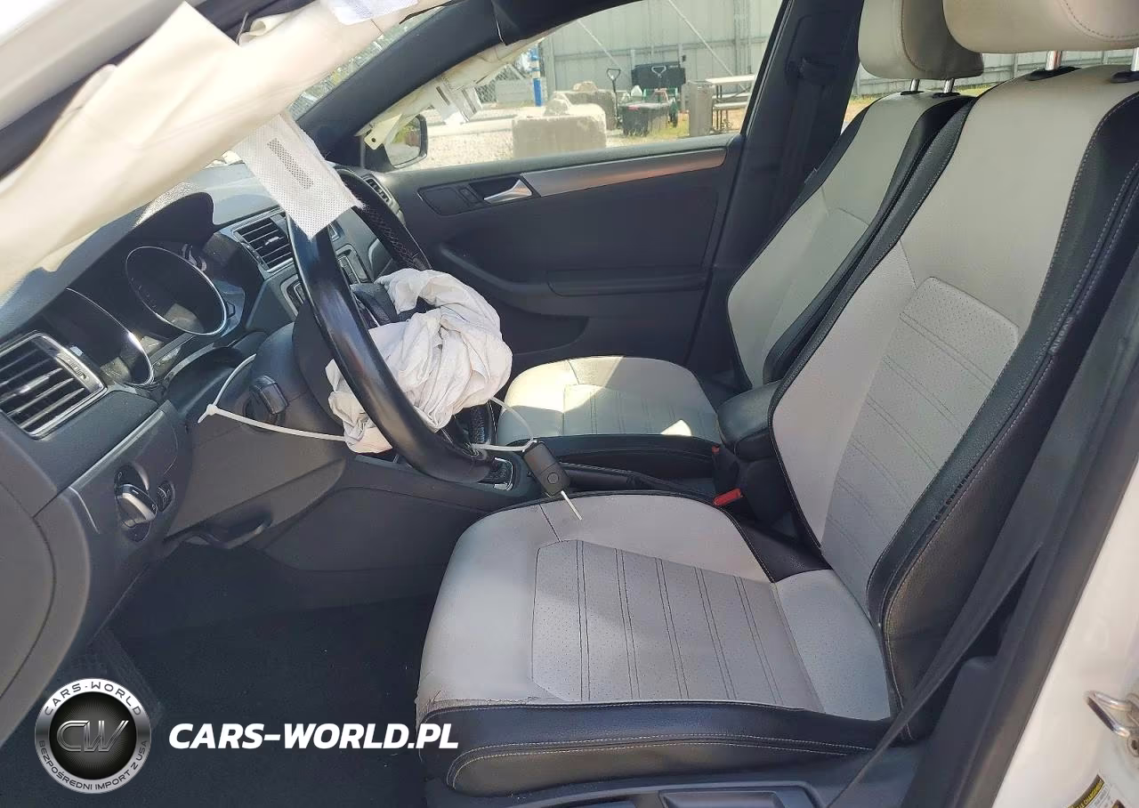 2016 Volkswagen Jetta Sport VIN:3VWD17AJ8GM278373 - 7