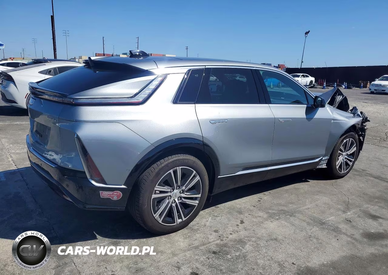 2024 Cadillac Lyriq Luxury VIN:1GYKPRRL5RZ127240 - 3