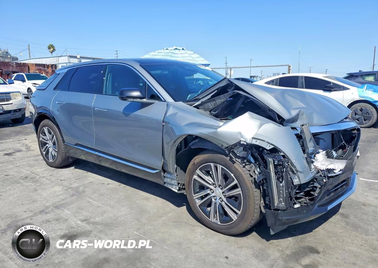 2024 Cadillac Lyriq Luxury VIN:1GYKPRRL5RZ127240 - 4