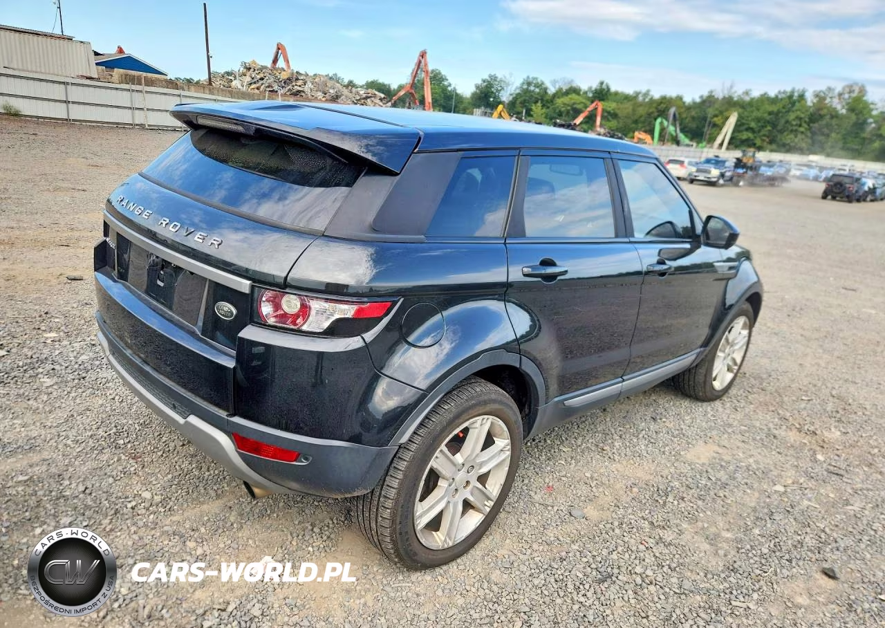 2015 Land Rover Range Rover Evoque Pure Premium VIN:SALVR2BG3FH013362 - 3