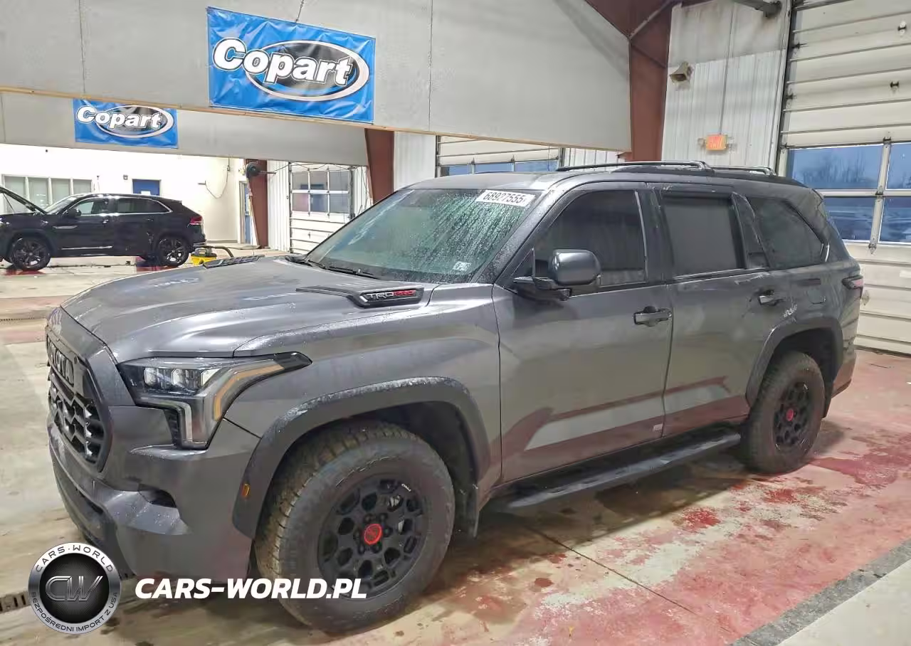 2024 Toyota Sequoia Sr5