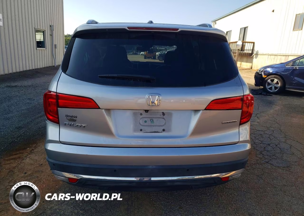 2017 Honda Pilot Touring VIN:5FNYF5H90HB005827 - 6