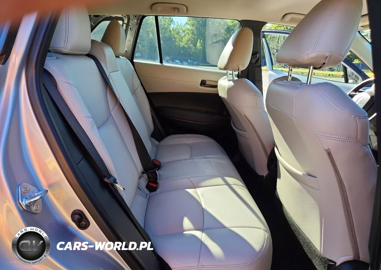 2024 Toyota Corolla Cross L VIN:7MUAAAAG2RV093784 - 11