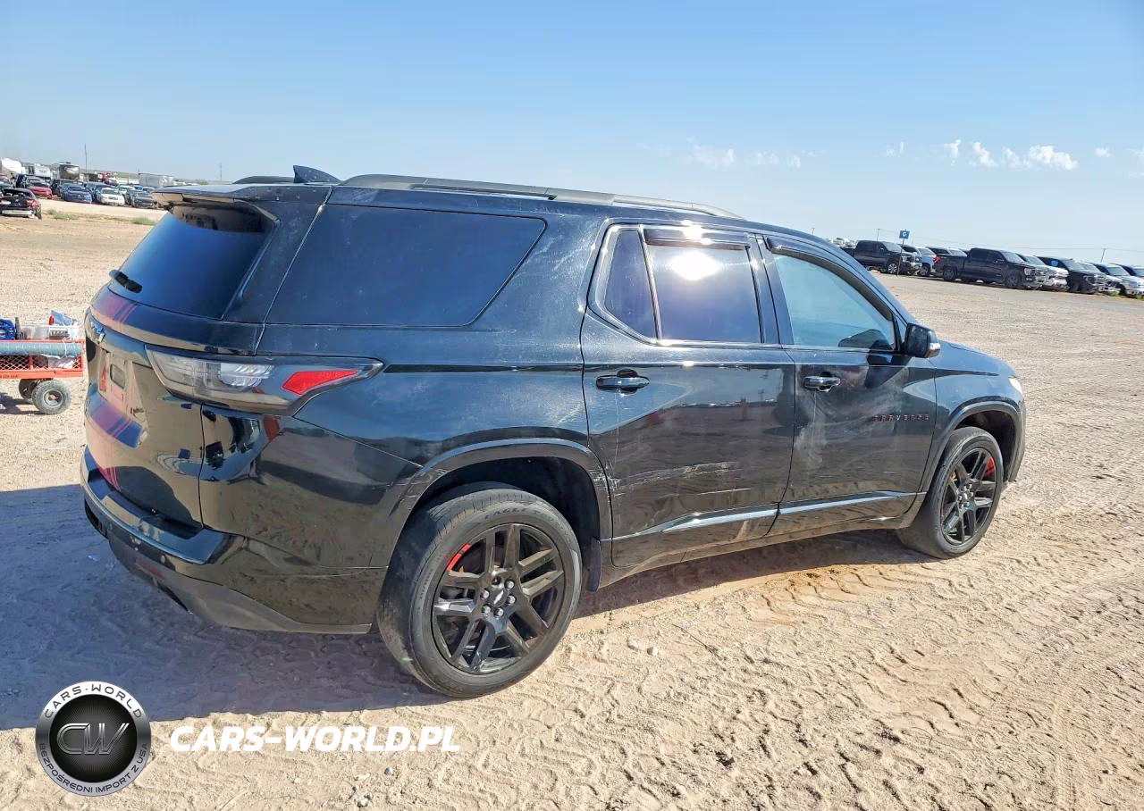 2019 Chevrolet Traverse Premier VIN:1GNERKKW3KJ129170 - 3