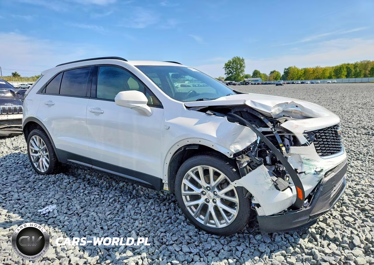 2019 Cadillac Xt4 Sport VIN:1GYFZFR4XKF203965 - 4