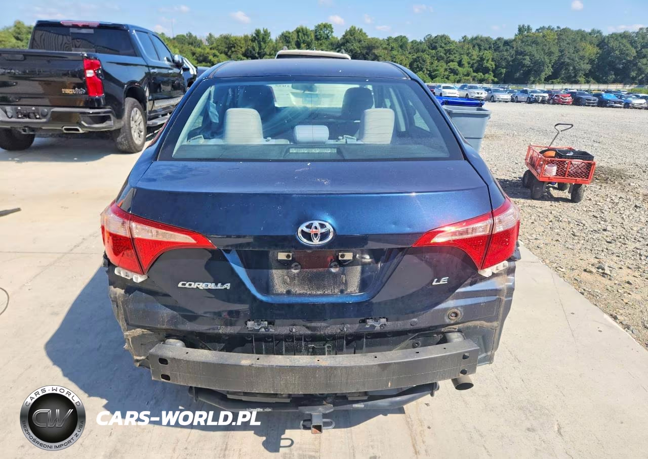 2018 Toyota Corolla Le VIN:5YFBURHE6JP819829 - 6