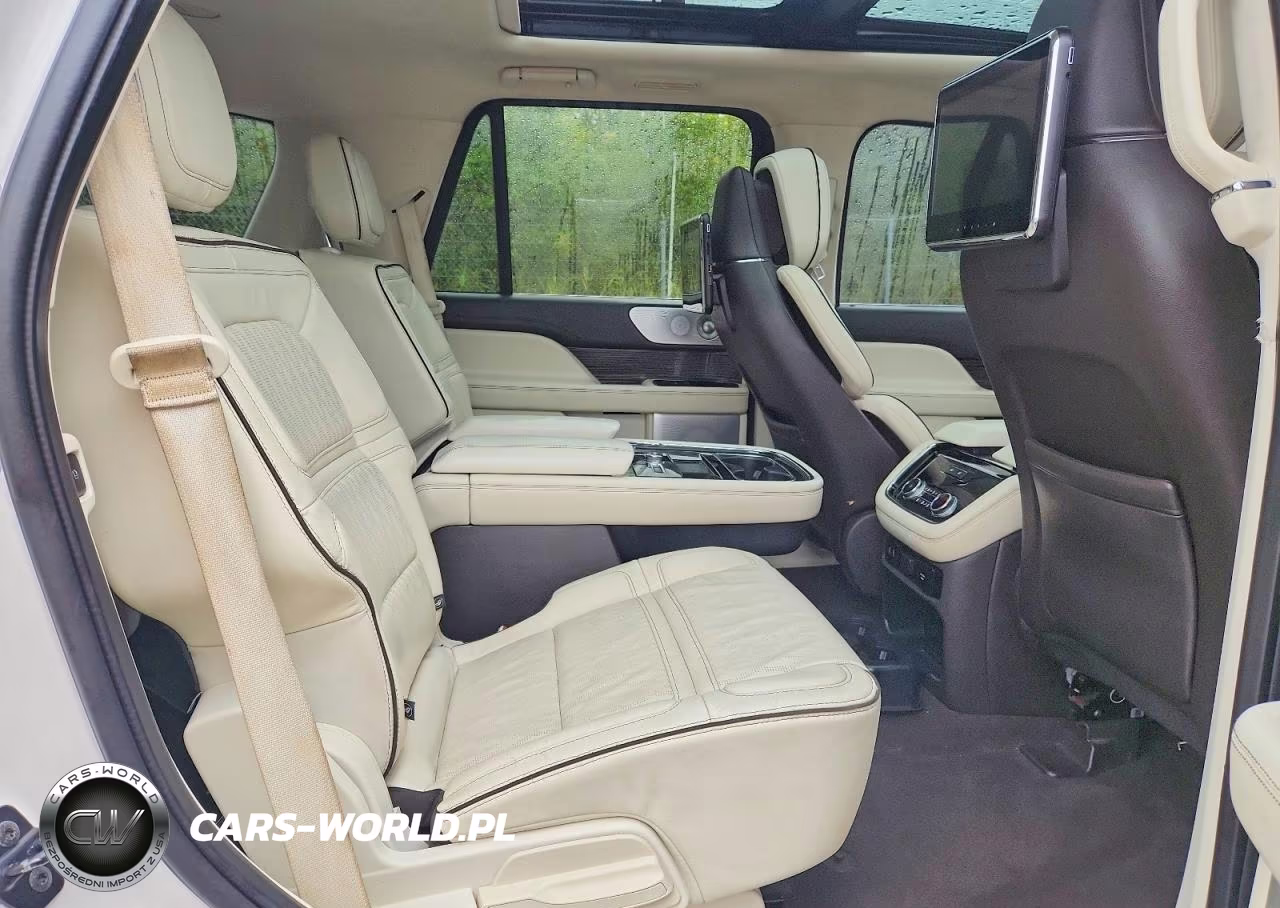 2018 Lincoln Navigator Black Label VIN:5LMJJ2TT3JEL06660 - 11