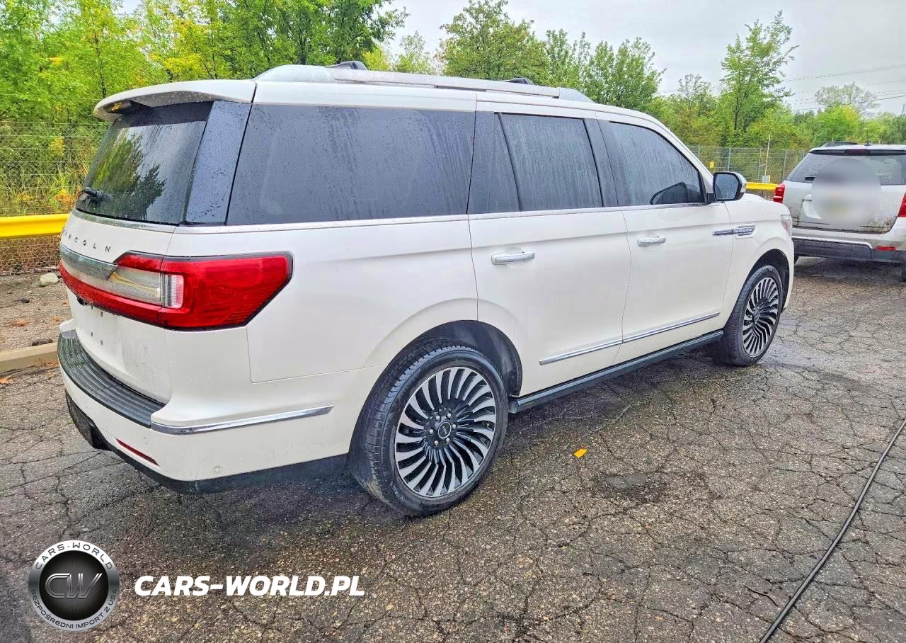 2018 Lincoln Navigator Black Label VIN:5LMJJ2TT3JEL06660 - 3