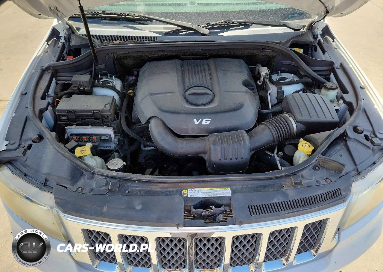 2013 Jeep Grand Cherokee Laredo VIN:1C4RJEAG2DC558367 - 12