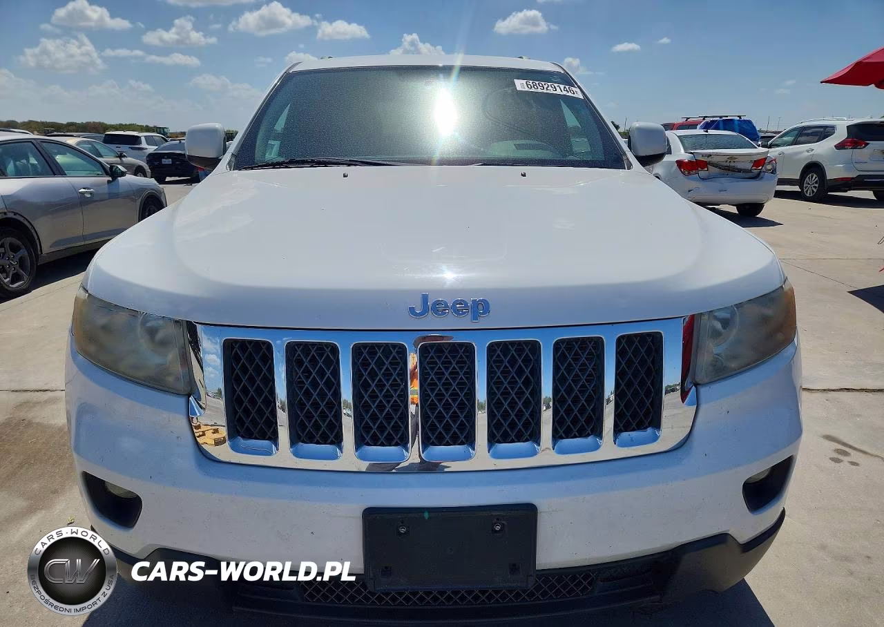 2013 Jeep Grand Cherokee Laredo VIN:1C4RJEAG2DC558367 - 5
