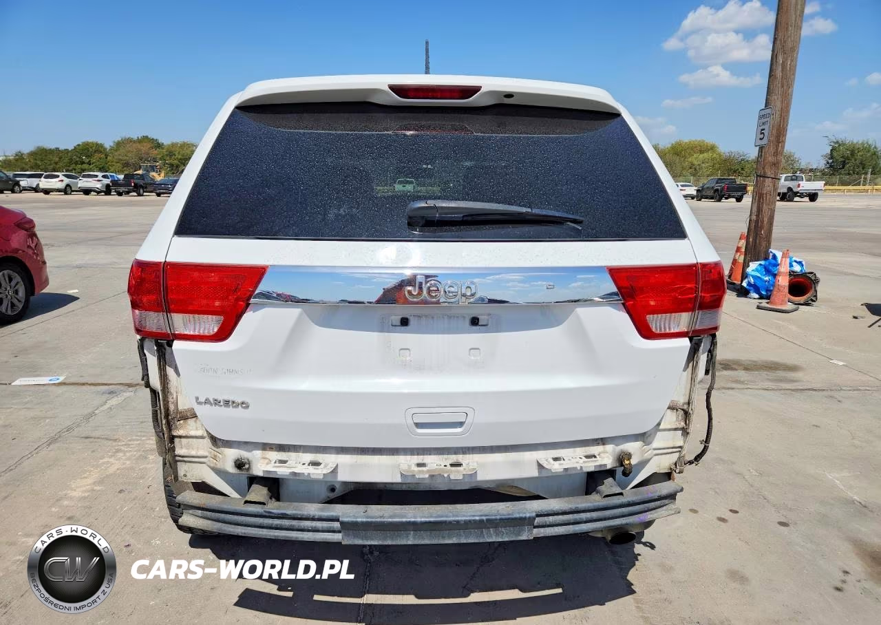 2013 Jeep Grand Cherokee Laredo VIN:1C4RJEAG2DC558367 - 6