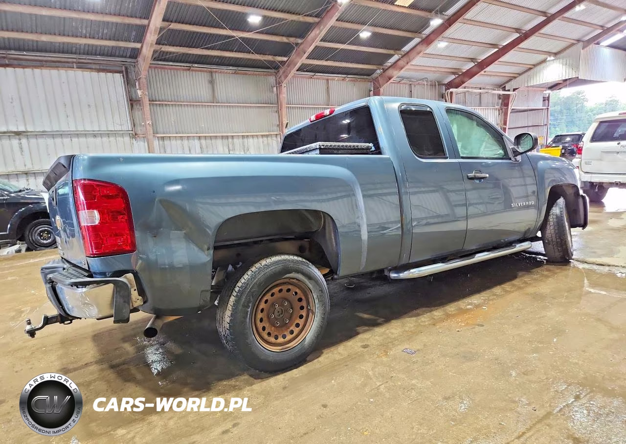 2010 Chevrolet Silverado C1500 Ls VIN:1GCSCREAXAZ217672 - 3