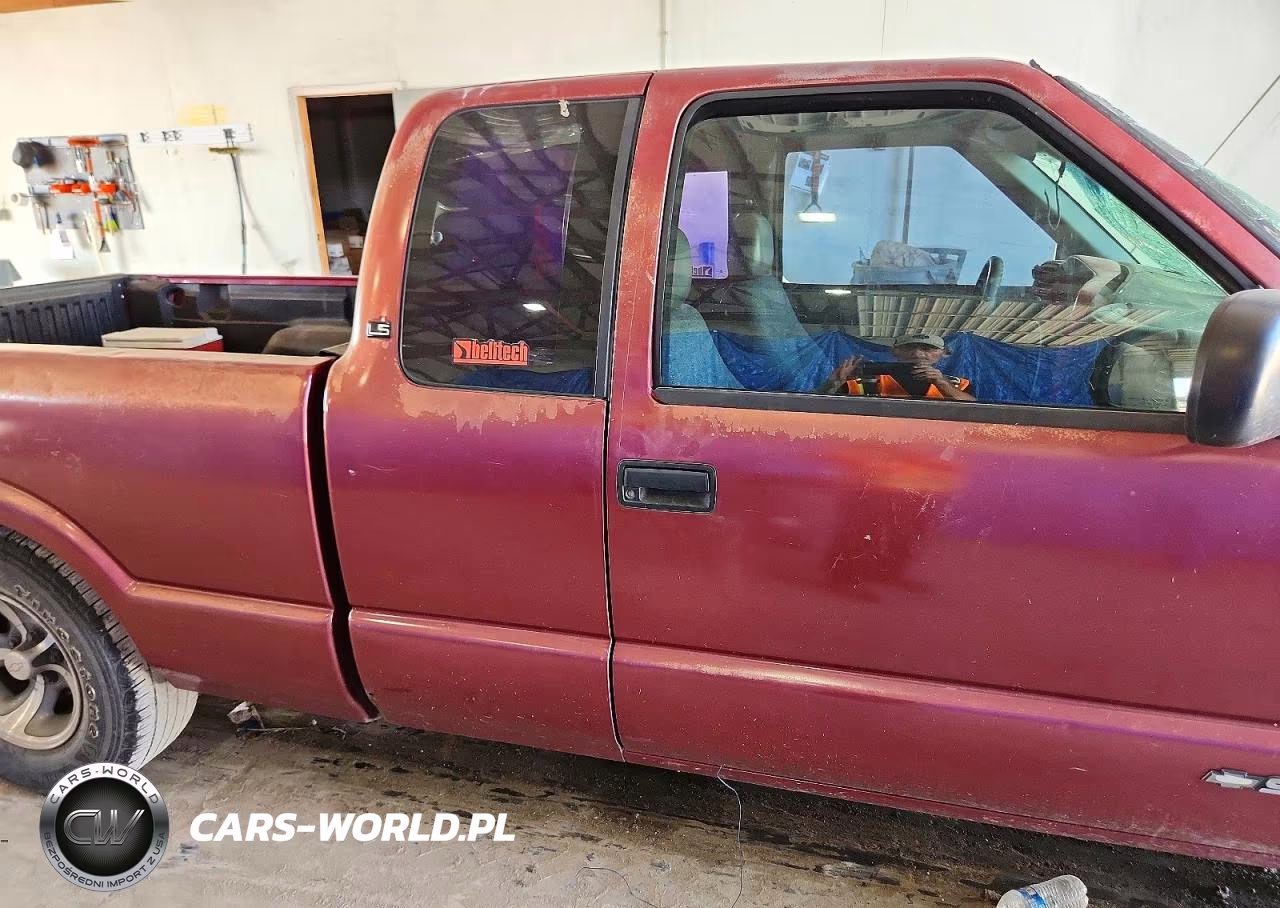 2002 Chevrolet S Truck S10 VIN:1GCCS19W328172726 - 10