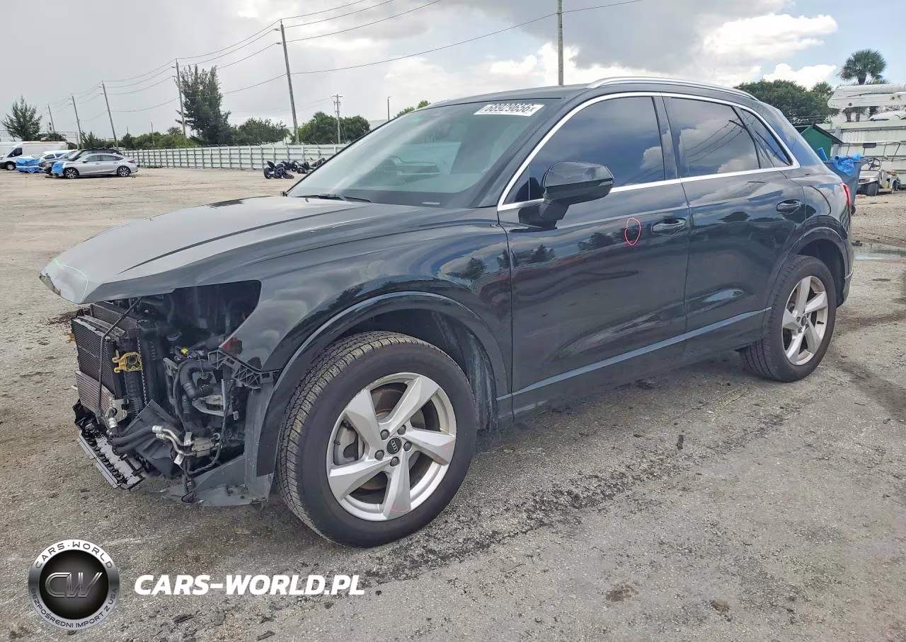 2021 Audi Q3 Premium 40