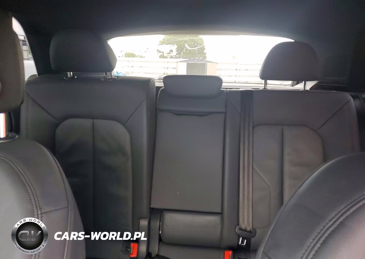 2021 Audi Q3 Premium 40 VIN:WA1AUCF31M1073691 - 10