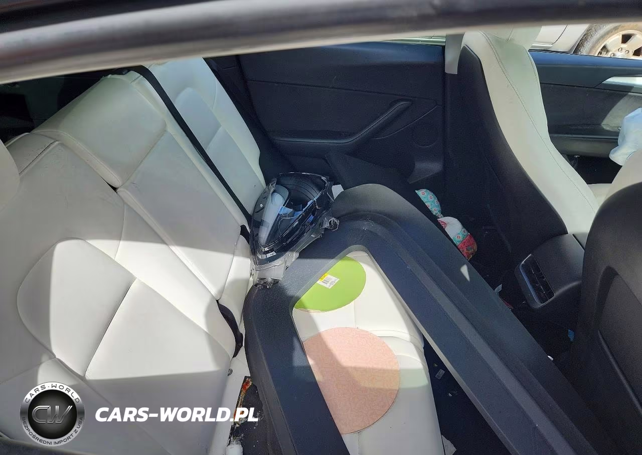 2024 Tesla Model Y VIN:7SAYGAEE3RF990362 - 11
