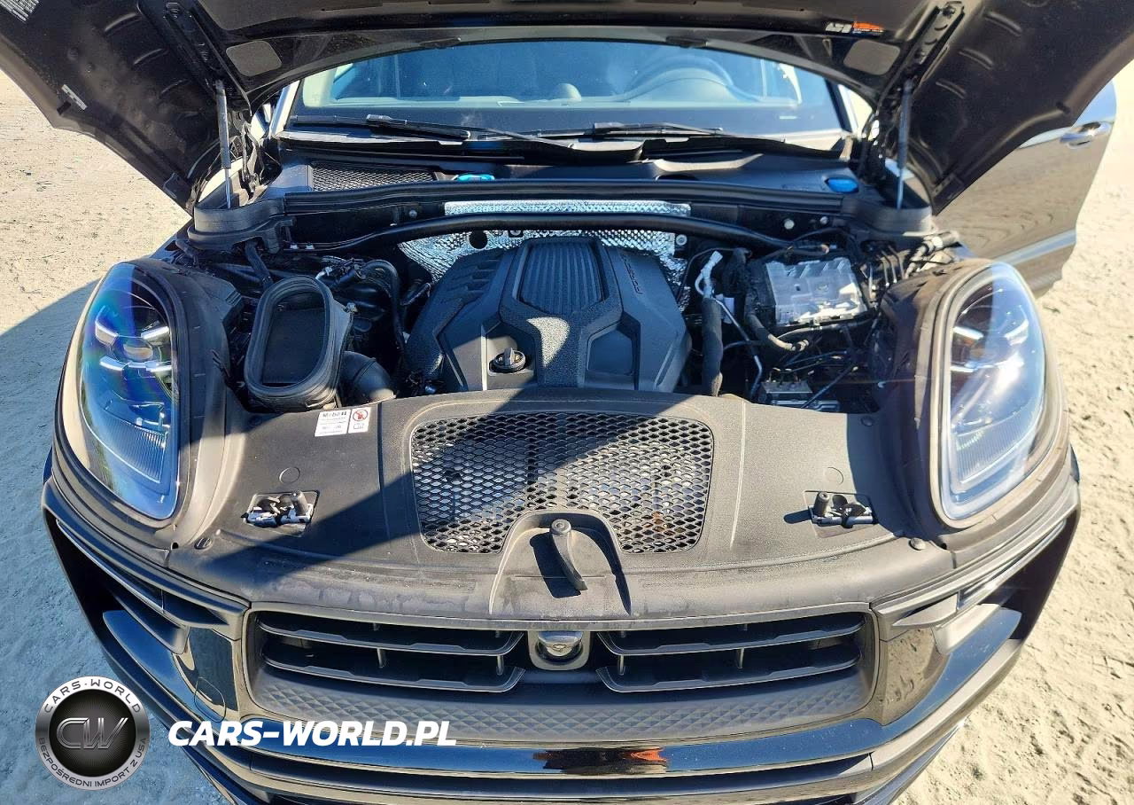 PORSCHE MACAN BASE VIN:WP1AA2A52RLB02370 - 12