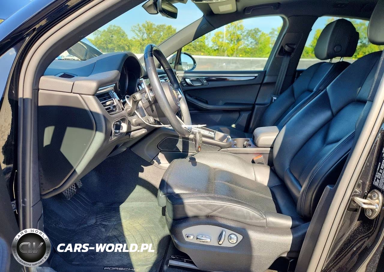PORSCHE MACAN BASE VIN:WP1AA2A52RLB02370 - 7