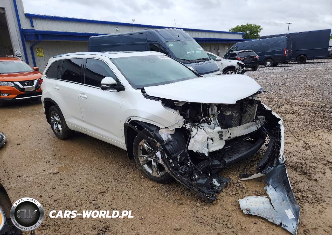 2018 Toyota Highlander Limited VIN:5TDDZRFH2JS832088 - 4