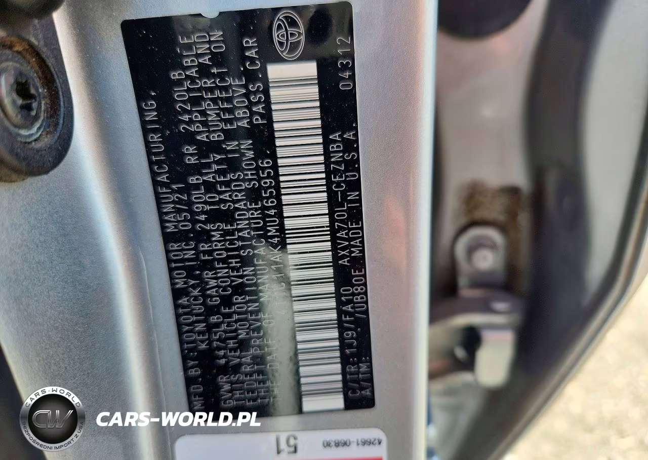 2021 Toyota Camry Le VIN:4T1C11AK4MU465956 - 12