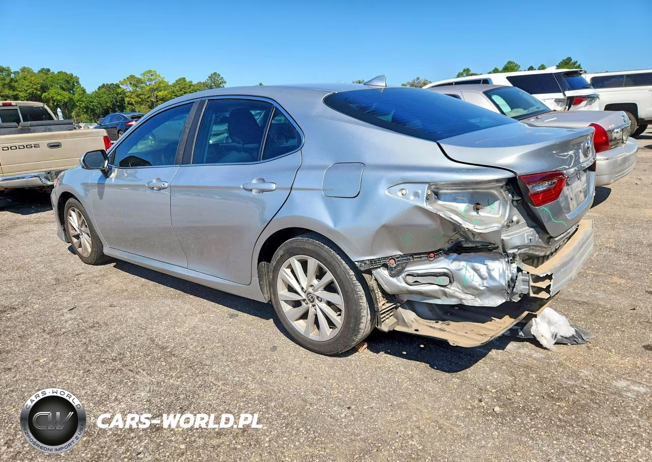 2021 Toyota Camry Le VIN:4T1C11AK4MU465956 - 2