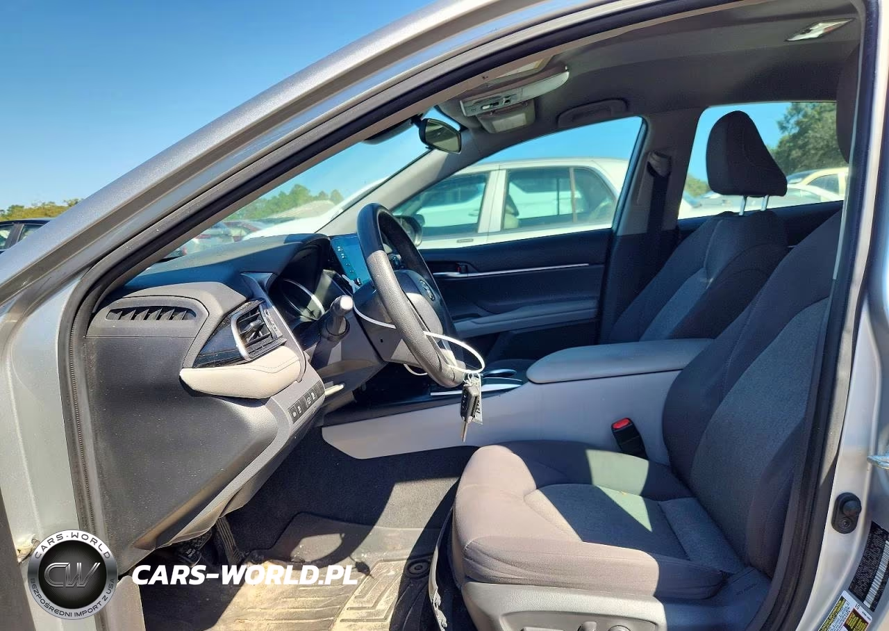 2021 Toyota Camry Le VIN:4T1C11AK4MU465956 - 7