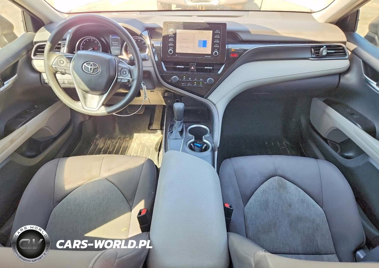 2021 Toyota Camry Le VIN:4T1C11AK4MU465956 - 8