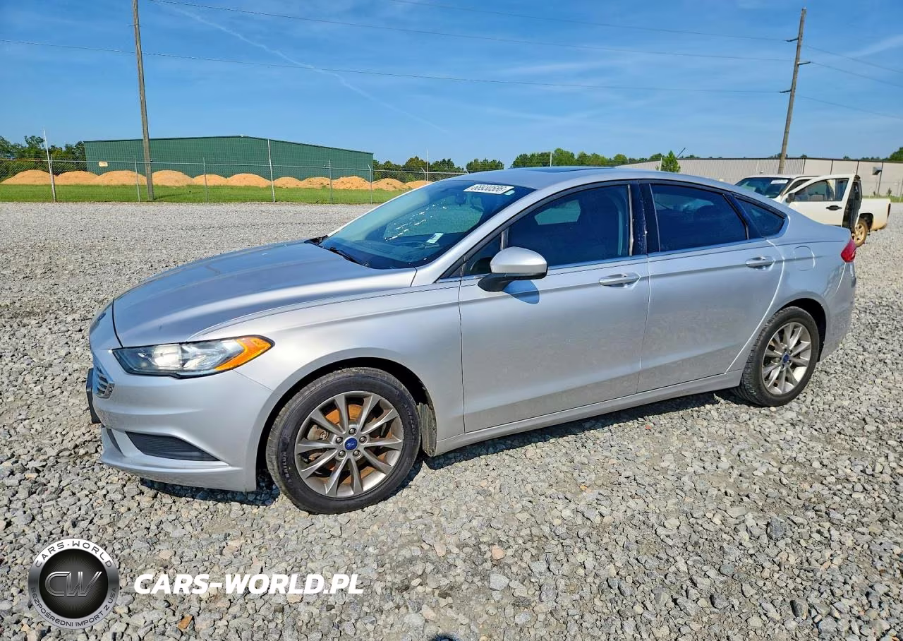 2017 Ford Fusion Se VIN:3FA6P0H75HR211932 - 1