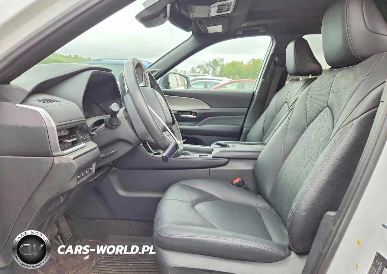2026 Toyota Grand Highlander Hybrid Nightshade VIN:5TDACAB51TS066424 - 7