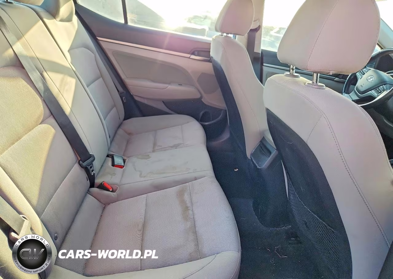 2018 Hyundai Elantra Value Edition VIN:5NPD84LF5JH354277 - 10