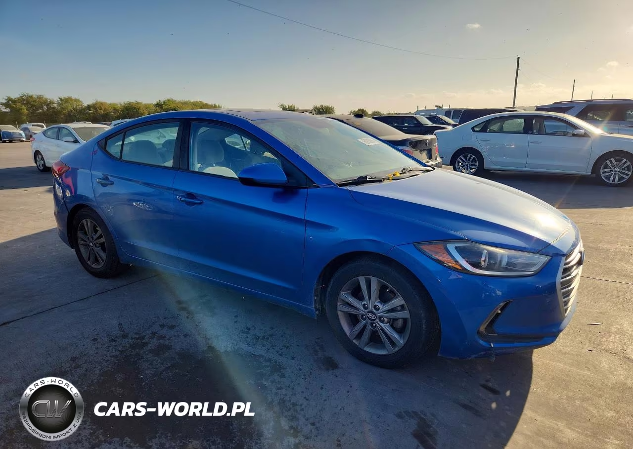 2018 Hyundai Elantra Value Edition VIN:5NPD84LF5JH354277 - 4