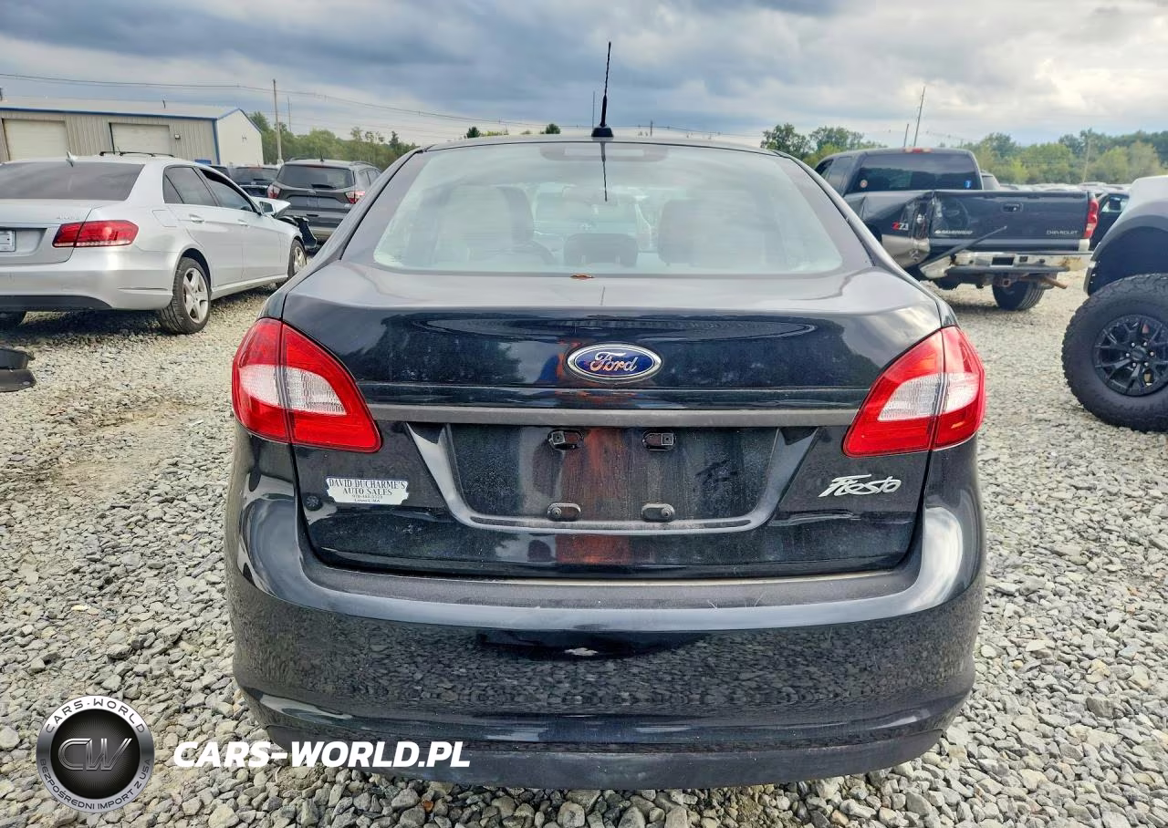 2013 Ford Fiesta S VIN:3FADP4AJ7DM103128 - 6