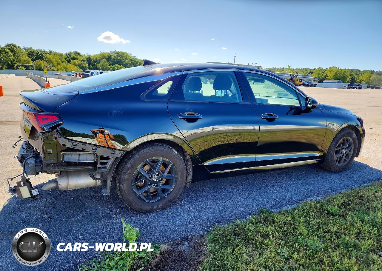 2026 Kia K5 Lxs VIN:KNAG24J72T5443721 - 3