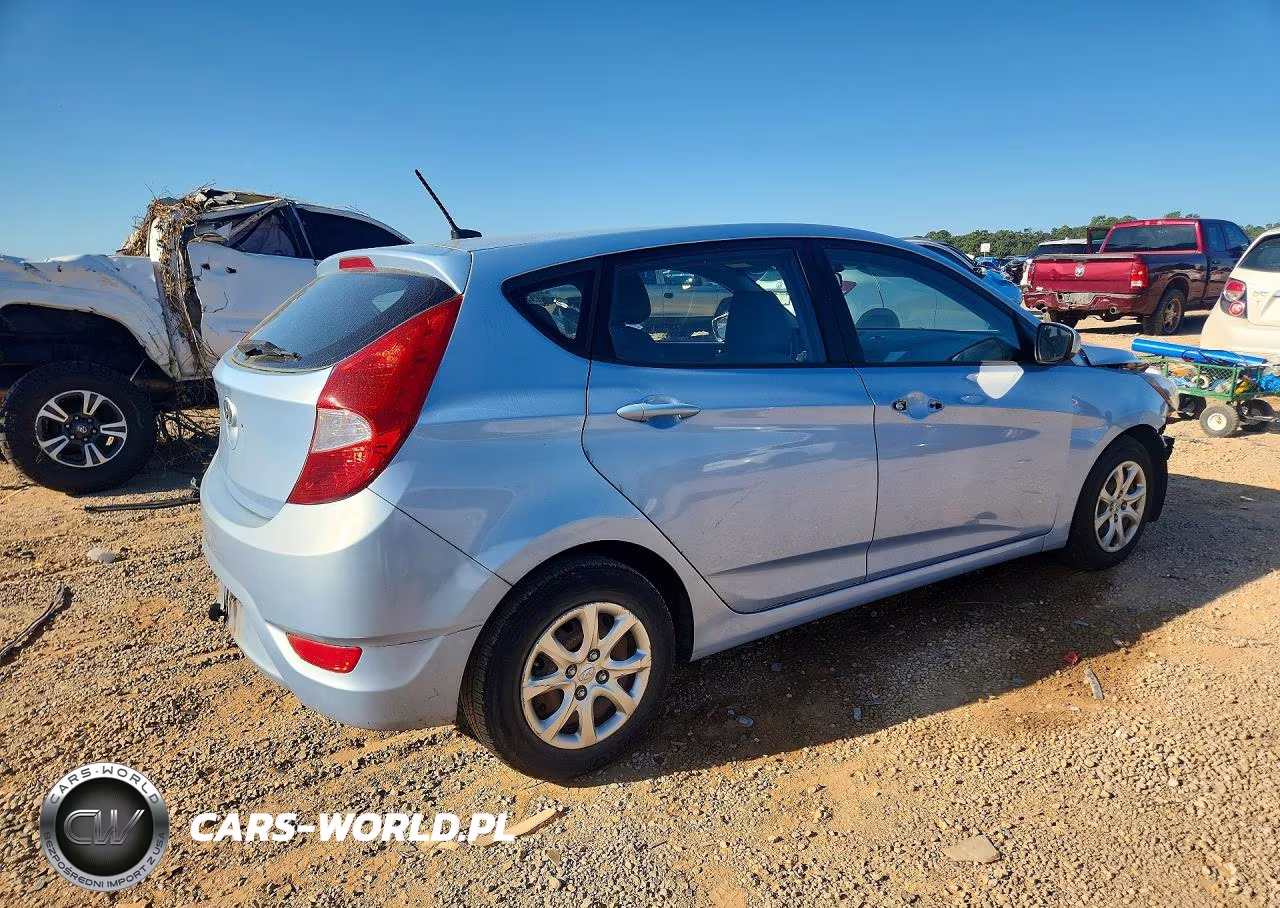 2014 Hyundai Accent Gs VIN:KMHCT5AE1EU173856 - 3
