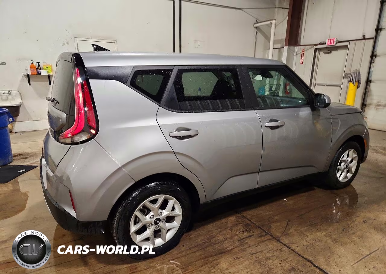 2025 Kia Soul Lx VIN:KNDJ23AU8S7943135 - 3
