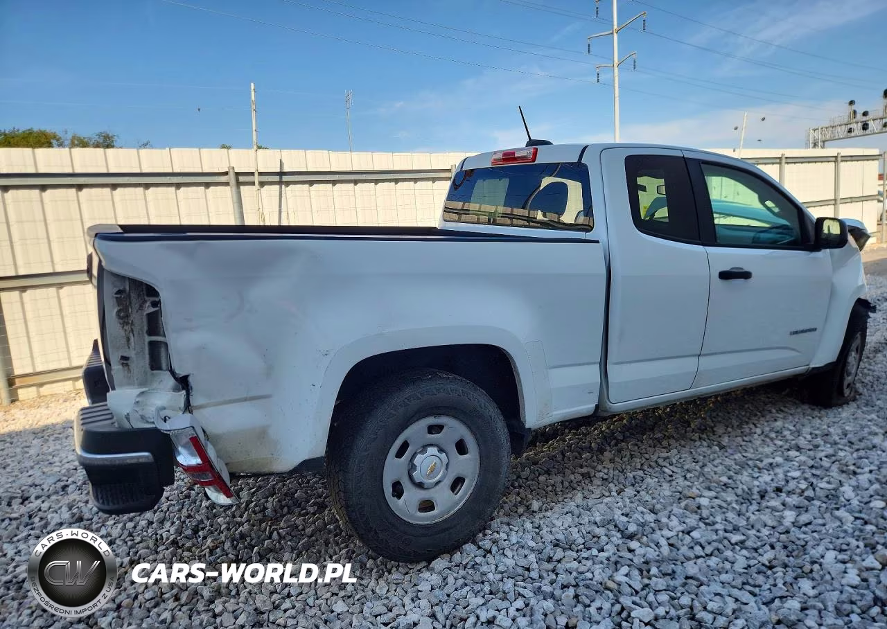 2017 Chevrolet Colorado VIN:1GCHSBEA8H1247704 - 3