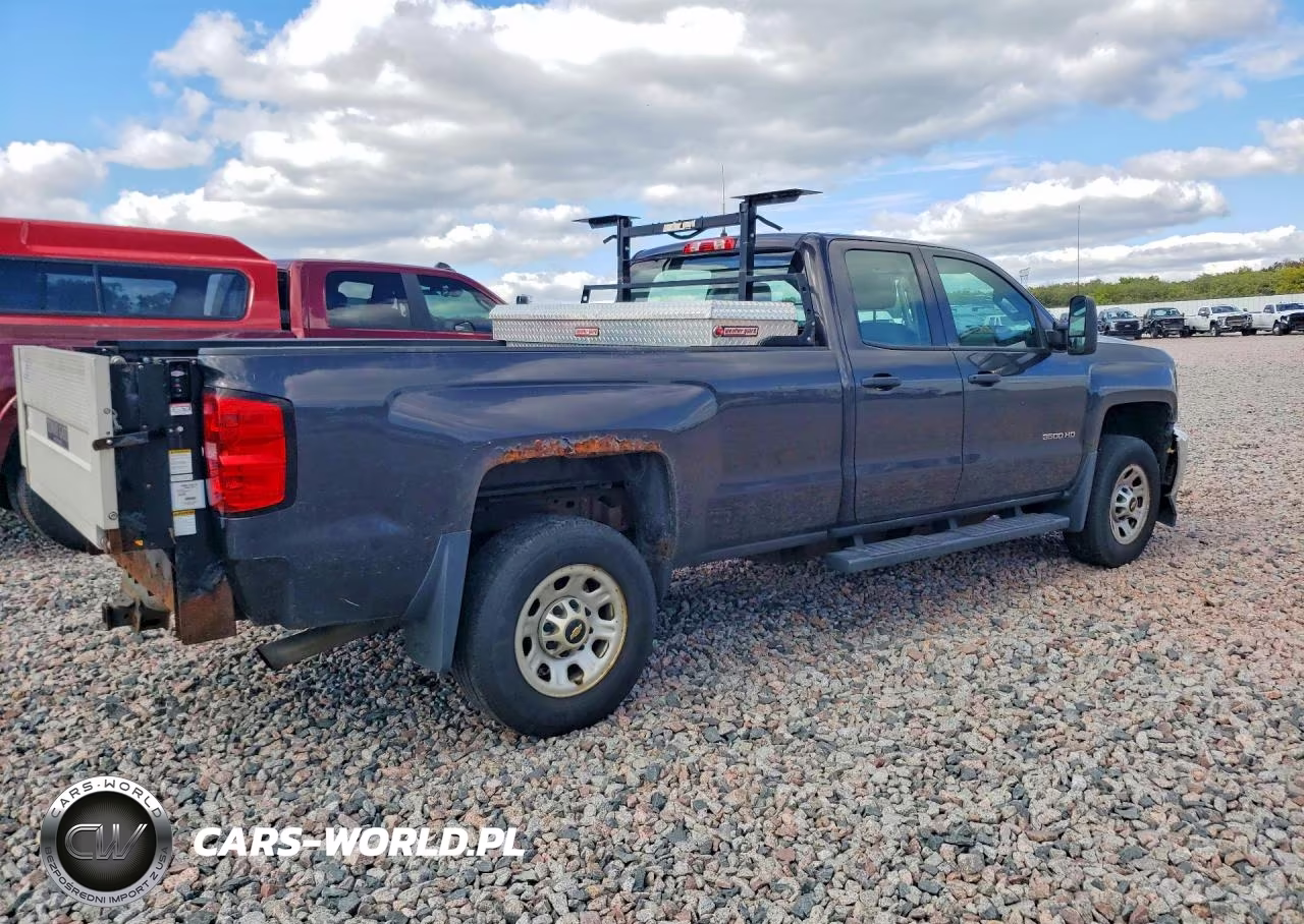 2015 Chevrolet Silverado C3500 VIN:1GC5CYEG8FZ548236 - 3