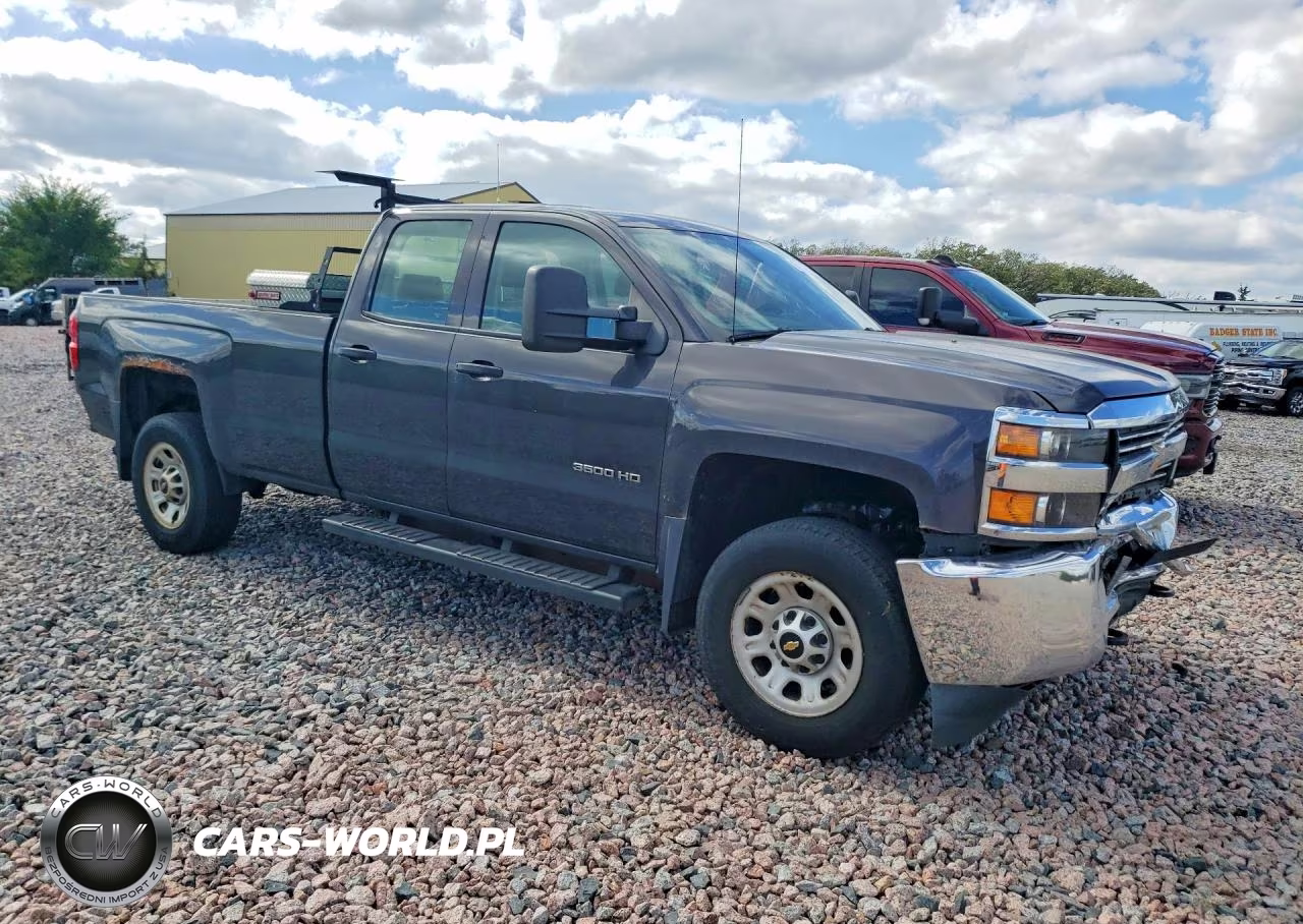 2015 Chevrolet Silverado C3500 VIN:1GC5CYEG8FZ548236 - 4