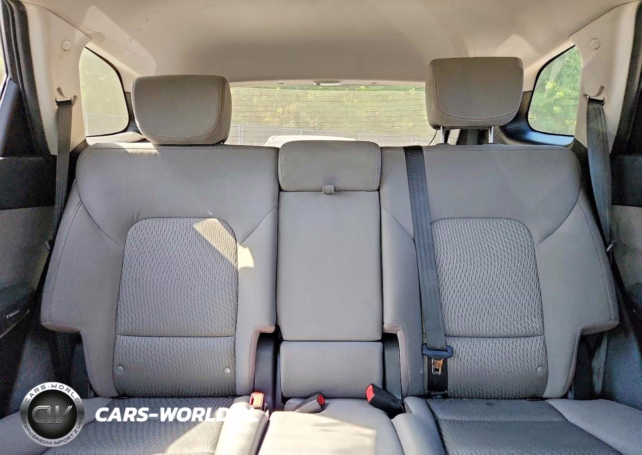2017 Hyundai Santa Fe Se VIN:KM8SMDHF5HU201437 - 10