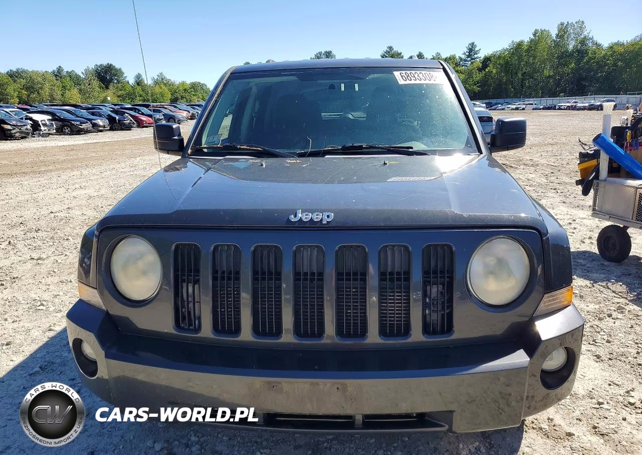 2010 Jeep Patriot Sport VIN:1J4NF1GBXAD646099 - 5